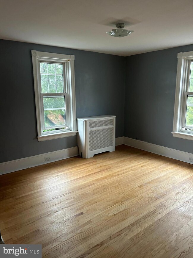 1185 Whitman Ave, Camden, NJ 08104 - photo 7