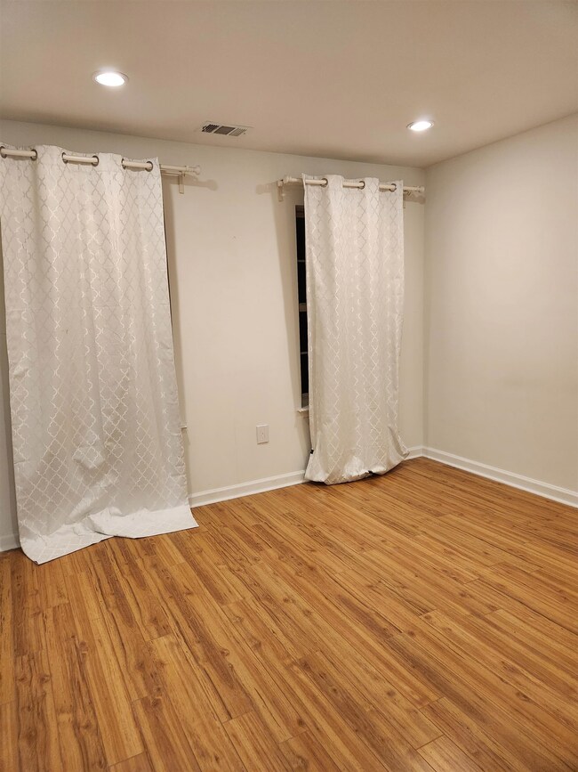 87 Cottonwood St unit 1, Jersey City, NJ 07305 - photo 4