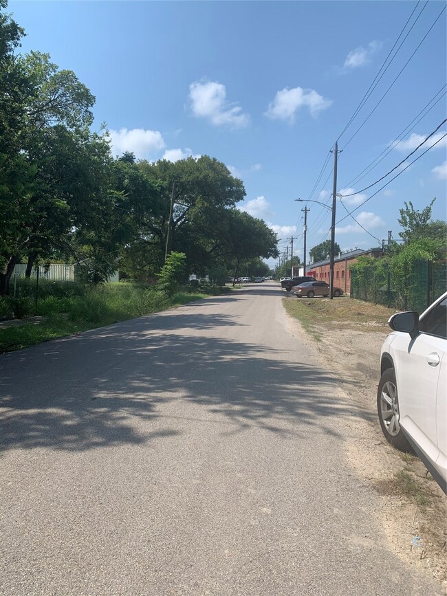 6006 England St, Houston, TX 77021 - photo 6