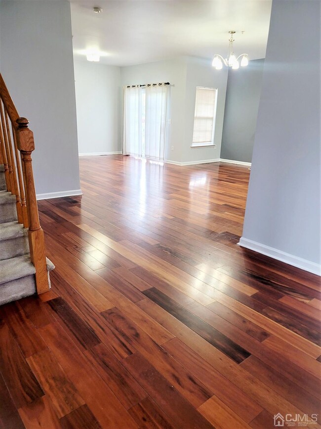 187 Sunshine Dr, Piscataway, NJ 08854 - photo 2