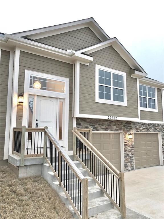 20202 W 220th Terrace, Spring Hill, KS 66083 - photo 4