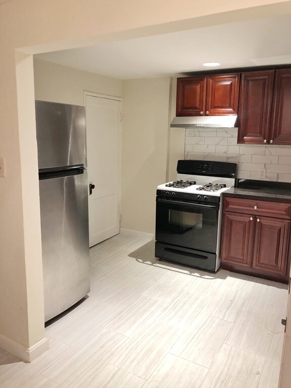 32 Keyes St unit 1, Quincy, MA 02169 - photo 4