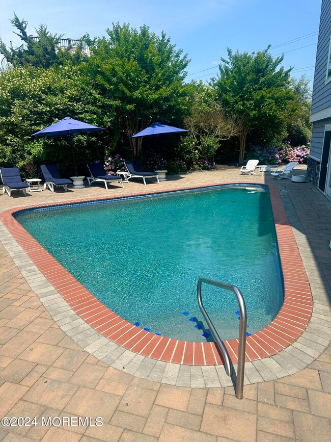 50aPool