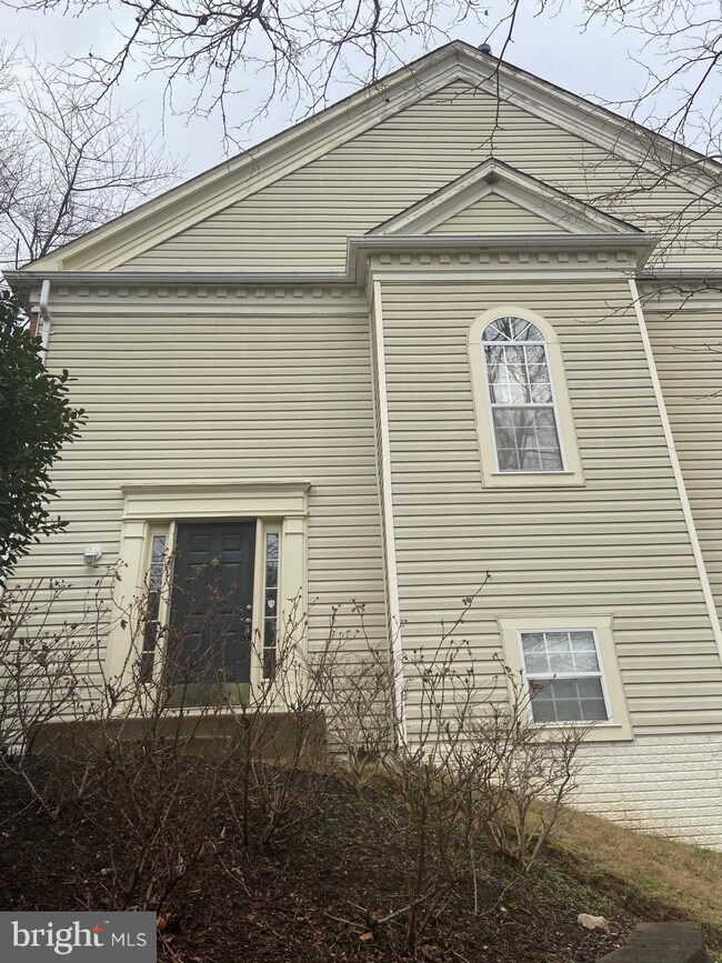 10801 Sherwood Hill Rd, Owings Mills, MD 21117 - photo 2