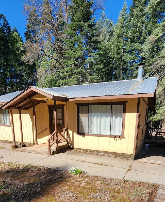 7670 Cedar Crest-9