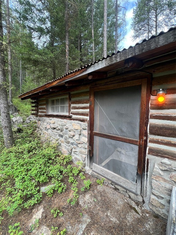 385 Cascade Creek Rd, Gallatin Gateway, MT 59730 - photo 6