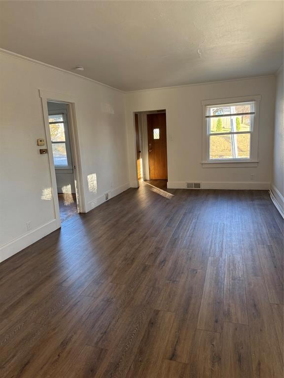 1602 E 32nd St, Des Moines, IA 50317 - photo 3