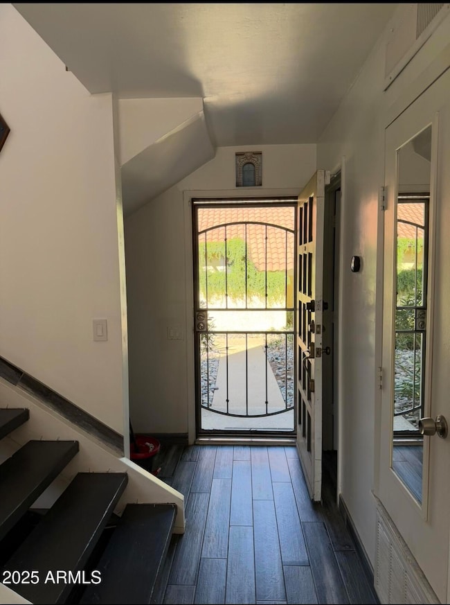 1012 E Highland Ave, Phoenix, AZ 85014 - photo 4