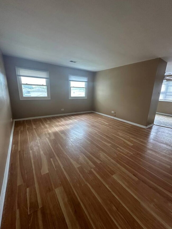 4136 Charleston Rd unit 3W, Matteson, IL 60443 - photo 3