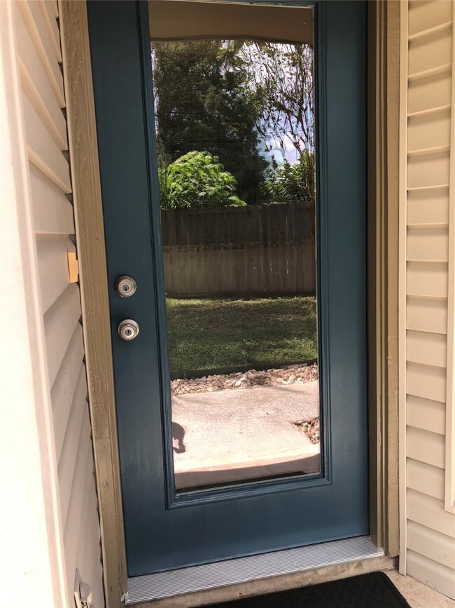 8407 E Ridge Dr, Houston, TX 77040 - photo 2