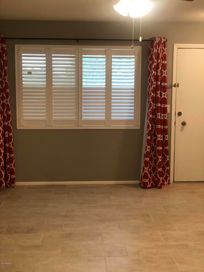 13610 N 111th Ave unit 5, Sun City, AZ 85351 - photo 3