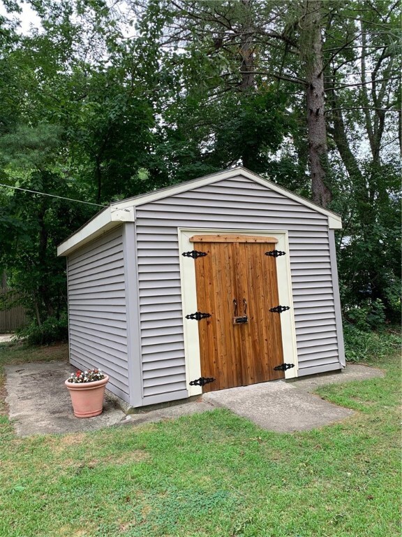 293 Victory Hwy, North Smithfield, RI 02896 - photo 4