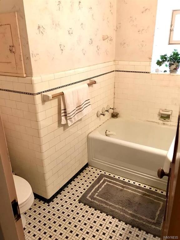 1222 Vanderbilt Ave, Niagara Falls, NY 14305 - photo 6