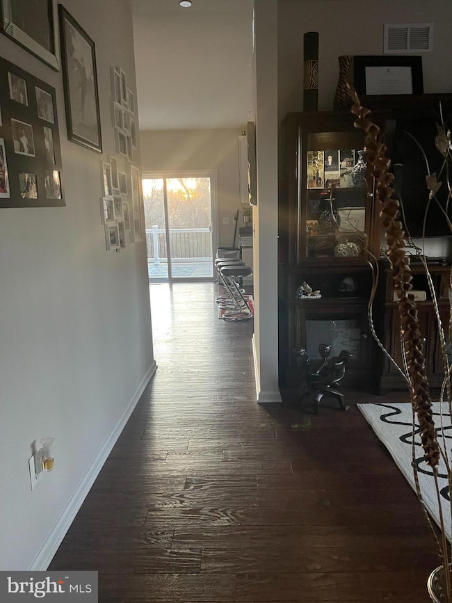 205 Lisa Ln, Glen Burnie, MD 21060 - photo 5