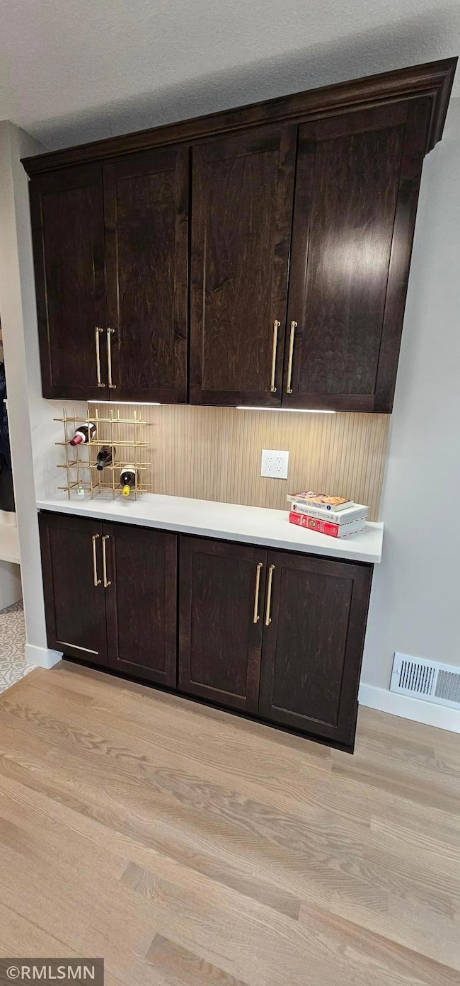 686 Wheaton Ave, Saint Paul, MN 55113 - photo 3