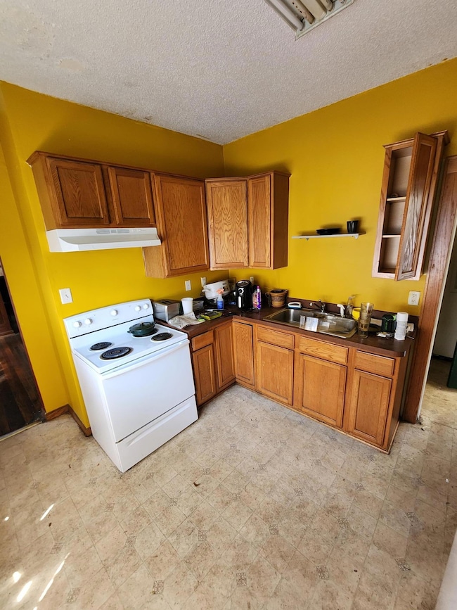 1332 Upton Ave N, Minneapolis, MN 55411 - photo 6