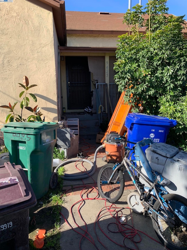 9423 C St, Oakland, CA 94603 - photo 2