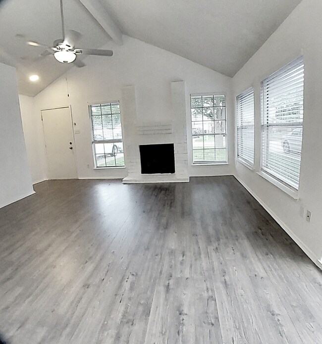 1912 Pine Dr, Rosenberg, TX 77471 - photo 5