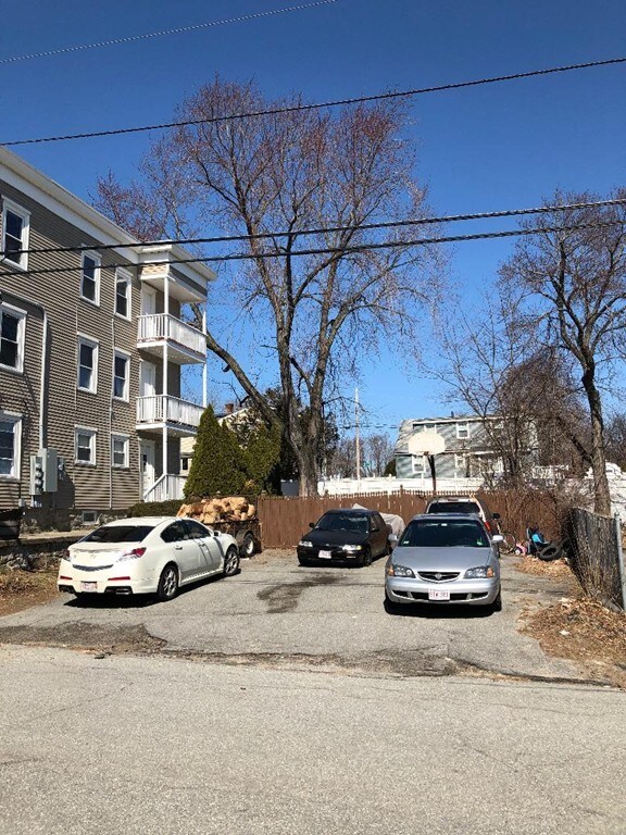 95 Weare St, Lawrence, MA 01843 - photo 3
