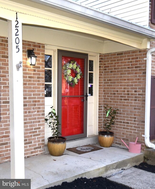 12205 Guinevere Rd, Glenn Dale, MD 20769 - photo 3