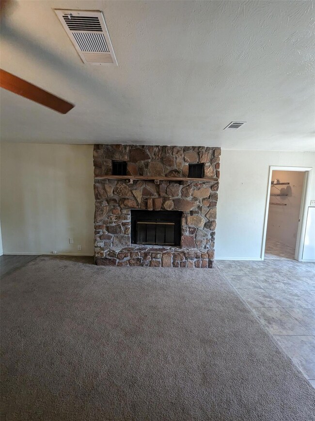 903 N Washburn St, Decatur, TX 76234 - photo 3