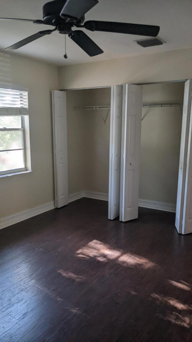 2018 S 10th St unit E, Fort Pierce, FL 34950 - photo 6