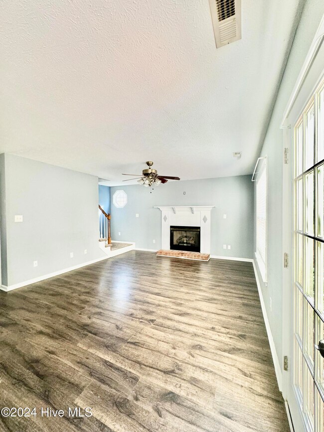 106 Peachtree Dr, Jacksonville, NC 28546 - photo 4