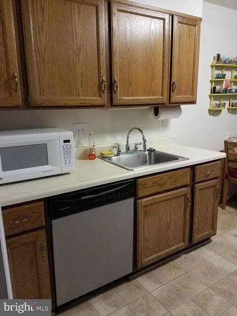 500 Chapel Ct unit 321, Walkersville, MD 21793 - photo 6