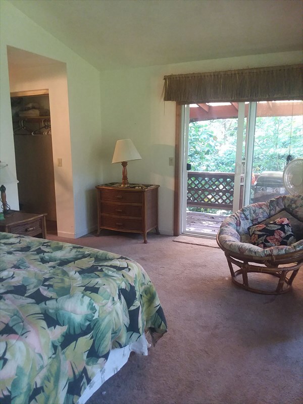 Master room with personal exit to deck