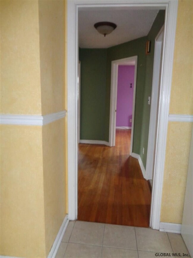 22 Wedgewood Ave, Schenectady, NY 12303 - photo 5