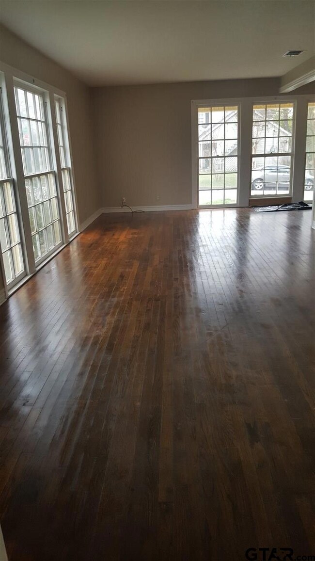 1919 1919 S Talley, Tyler, TX 75701 - photo 2