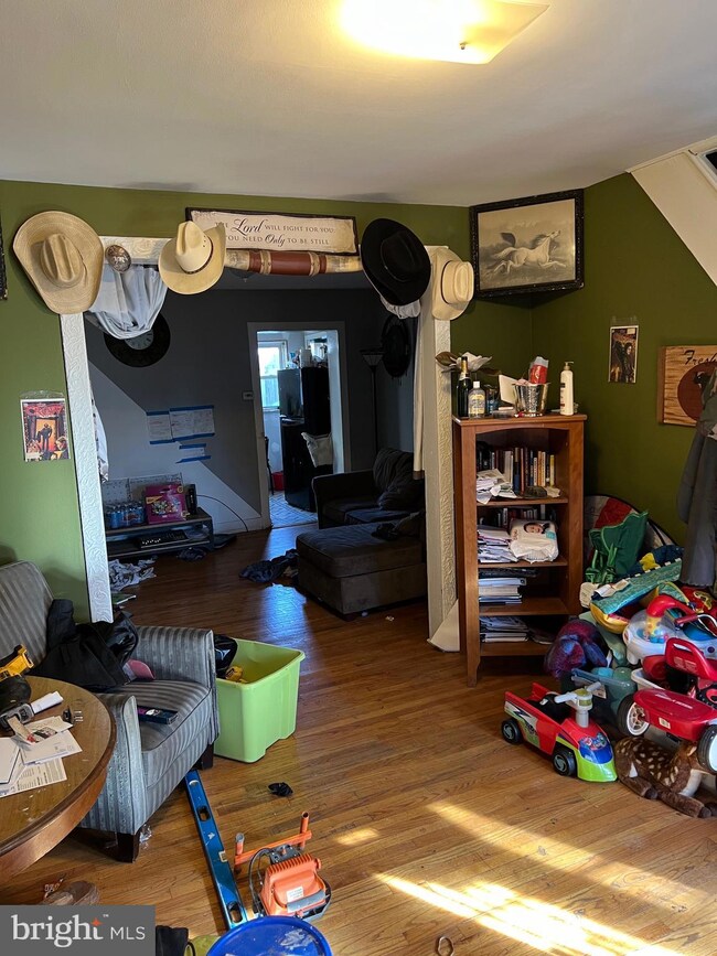 13 Union Aly, Pottstown, PA 19464 - photo 3