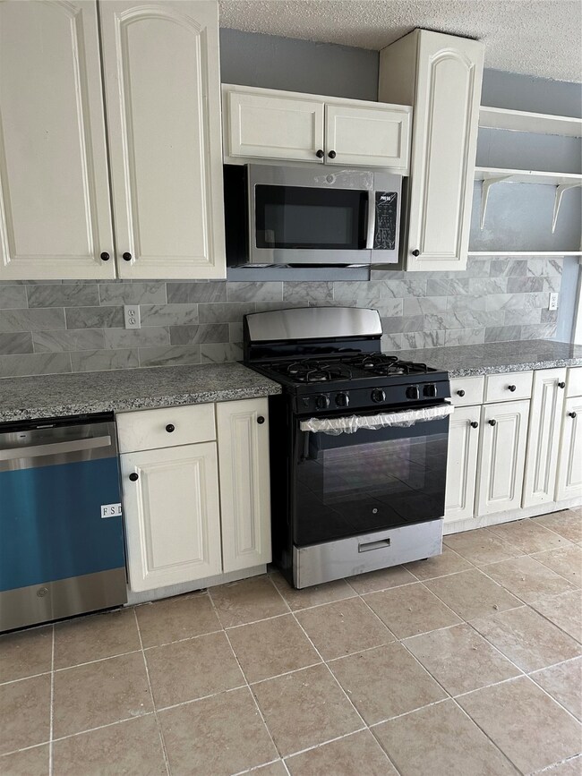 4009 Alice St, Houston, TX 77021 - photo 4