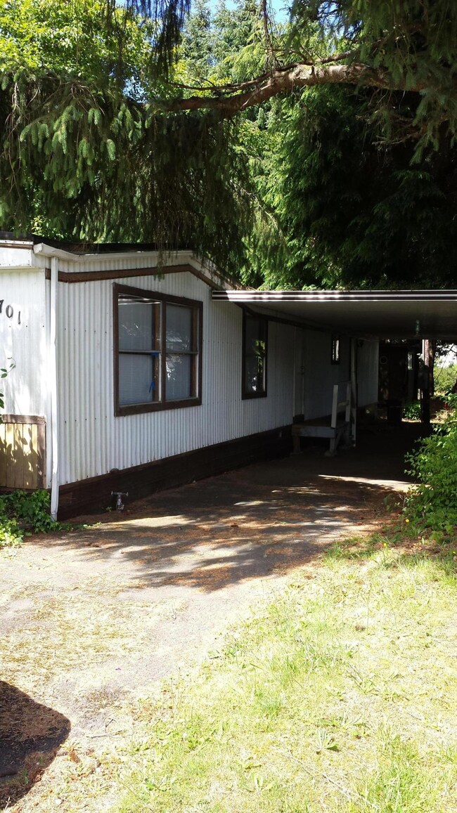 701 SE Oar Ave, Lincoln City, OR 97367 - photo 2