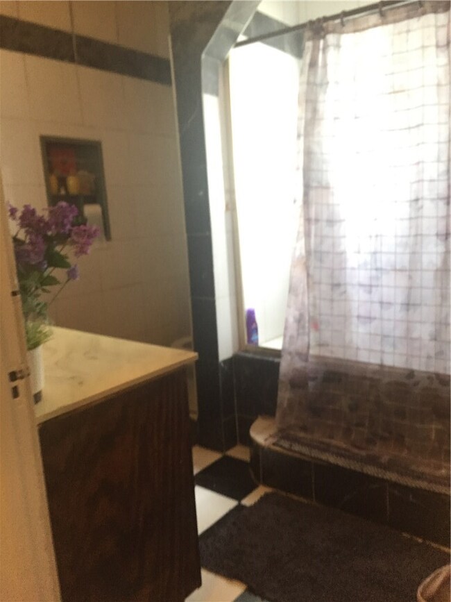 3132 Los Flores Blvd, Lynwood, CA 90262 - photo 5