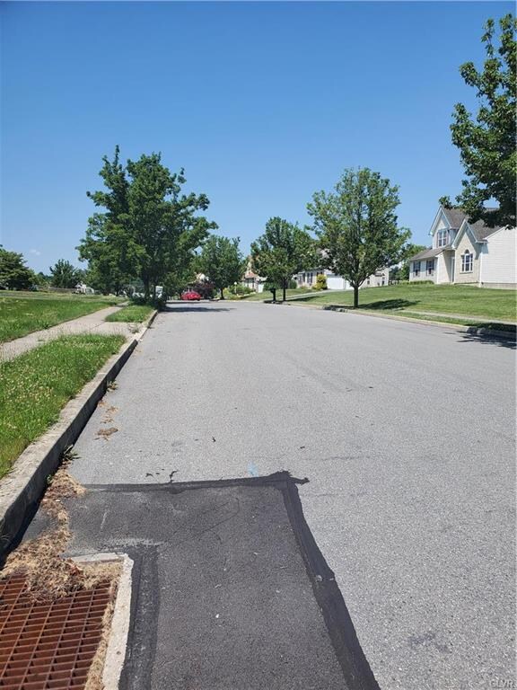 4153 Reliance St, Whitehall, PA 18052 - photo 4