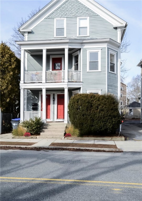 202 Rochambeau Ave unit 1, Providence, RI 02906 - photo 2