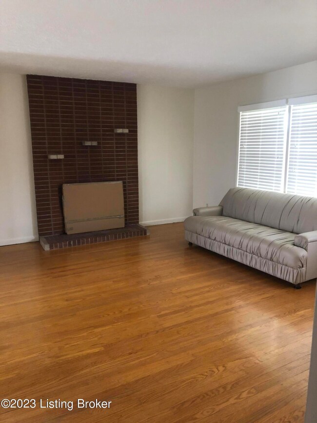 2EE96AFA-A869-4BD7-A1FF-2F888096F30D