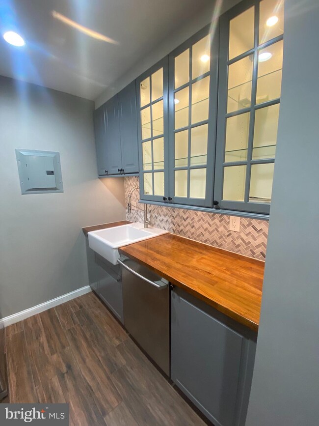 1 Silverwood Cir unit 3, Annapolis, MD 21403 - photo 2