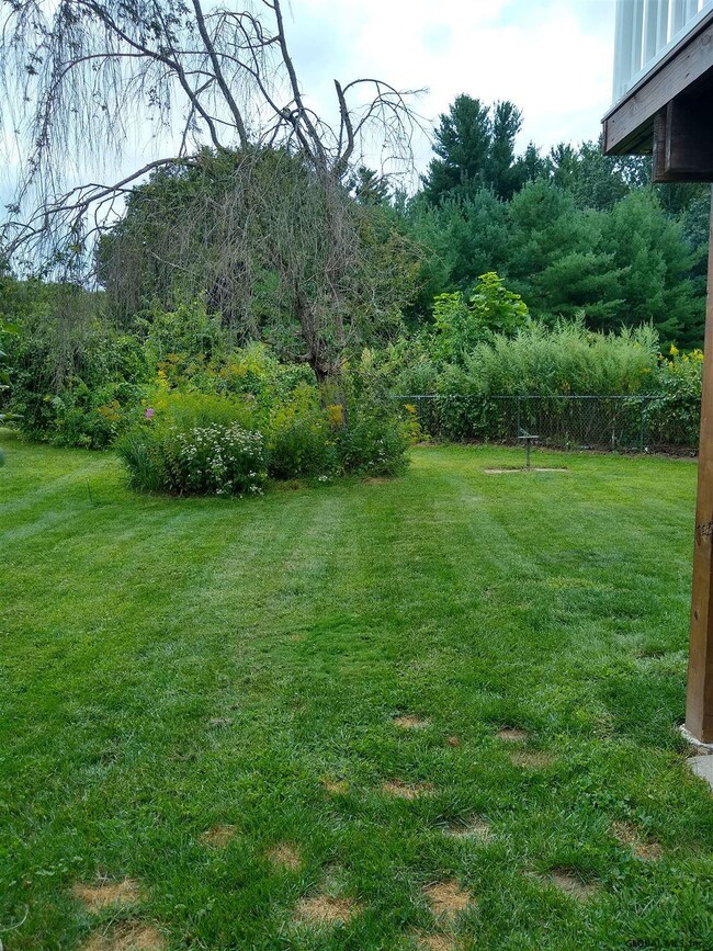 7501 Antoinette Ct, Schenectady, NY 12303 - photo 5