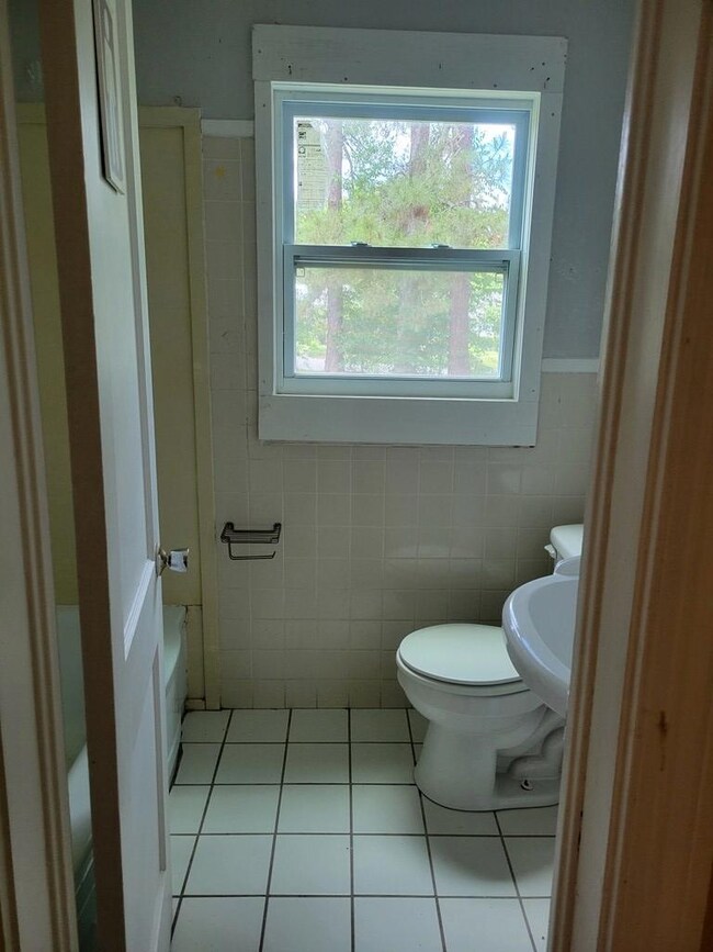 303 Chandler St, Dothan, AL 36301 - photo 6