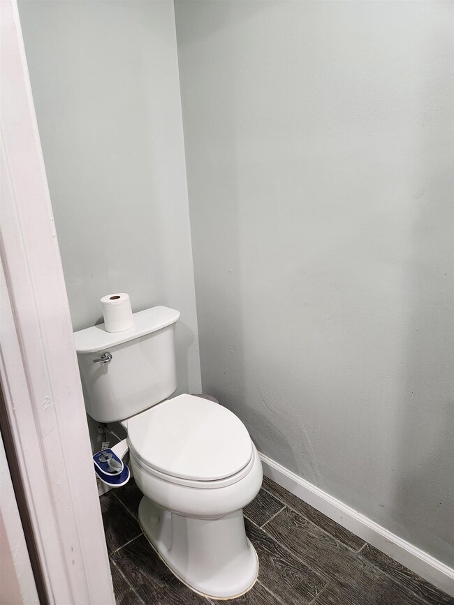 87 Cottonwood St unit 1, Jersey City, NJ 07305 - photo 5