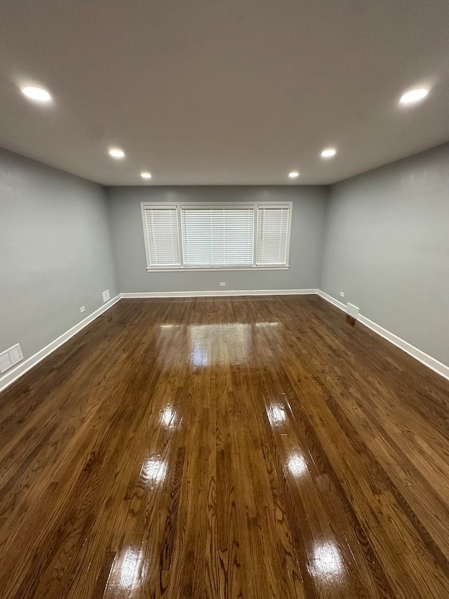 8232 Keating Ave unit 1, Skokie, IL 60076 - photo 4