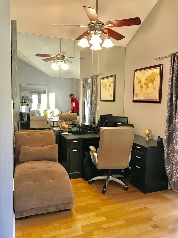 934 Southern Artery unit 217, Quincy, MA 02169 - photo 6