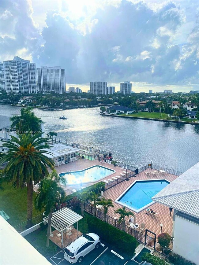 Ashleigh House unit 701, Hallandale Beach, FL 33009 - photo 2