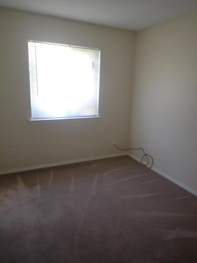 685 Desert Sage Dr, Horizon City, TX 79928 - photo 6