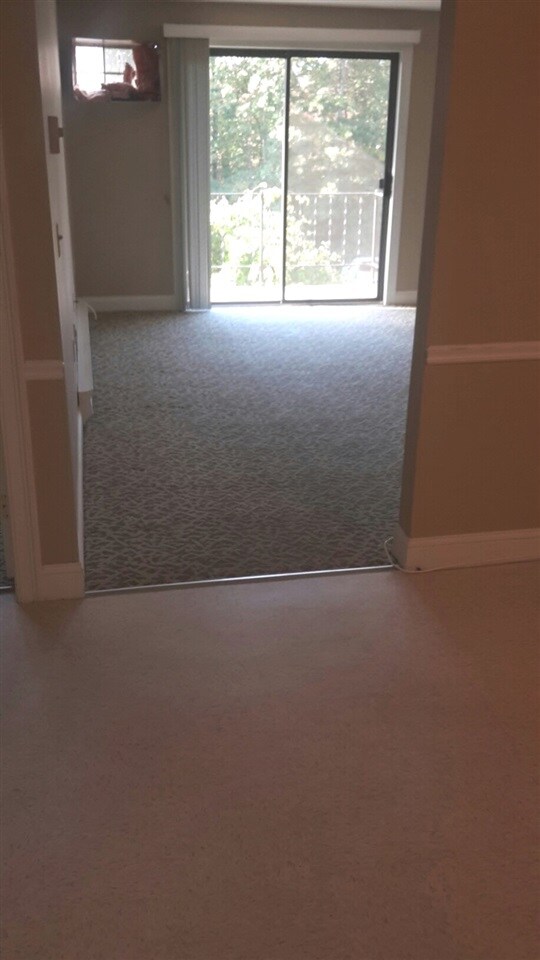 244 Lita Ln unit 244, Newmarket, NH 03857 - photo 6