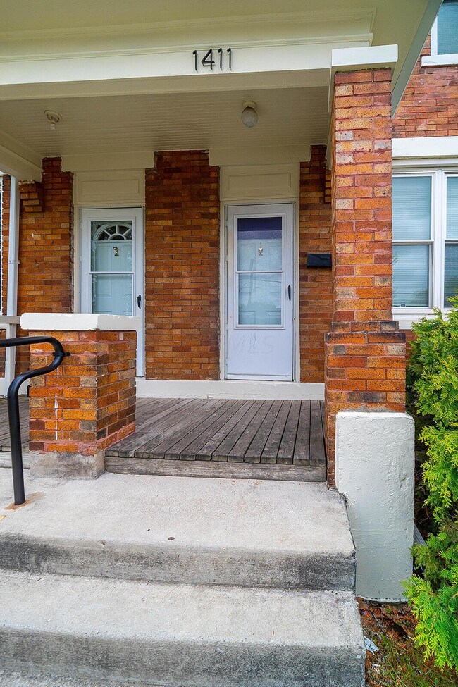 1411 Gault St (UNIT 1413)-6