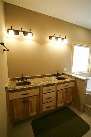 1240 Whitaker Bend Rd, Linden, TN 37096 - photo 2