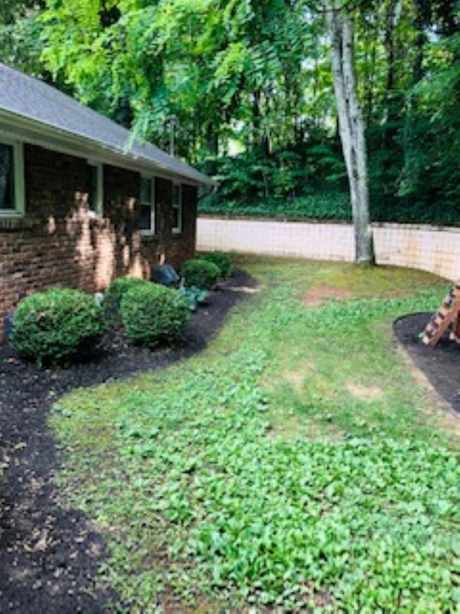 1555 Doyal Dr, Morristown, TN 37814 - photo 7